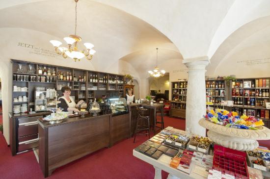 Ernst Schmole Nachf. Weinhaus & Café